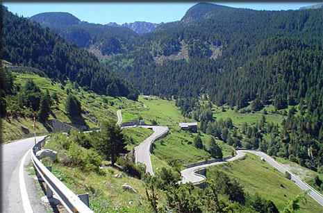 Route du Cortal d'Encamp en Andorre