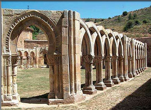 cloitre du couvent de san Juan del duero a soria etape 4 lavuelta 2020